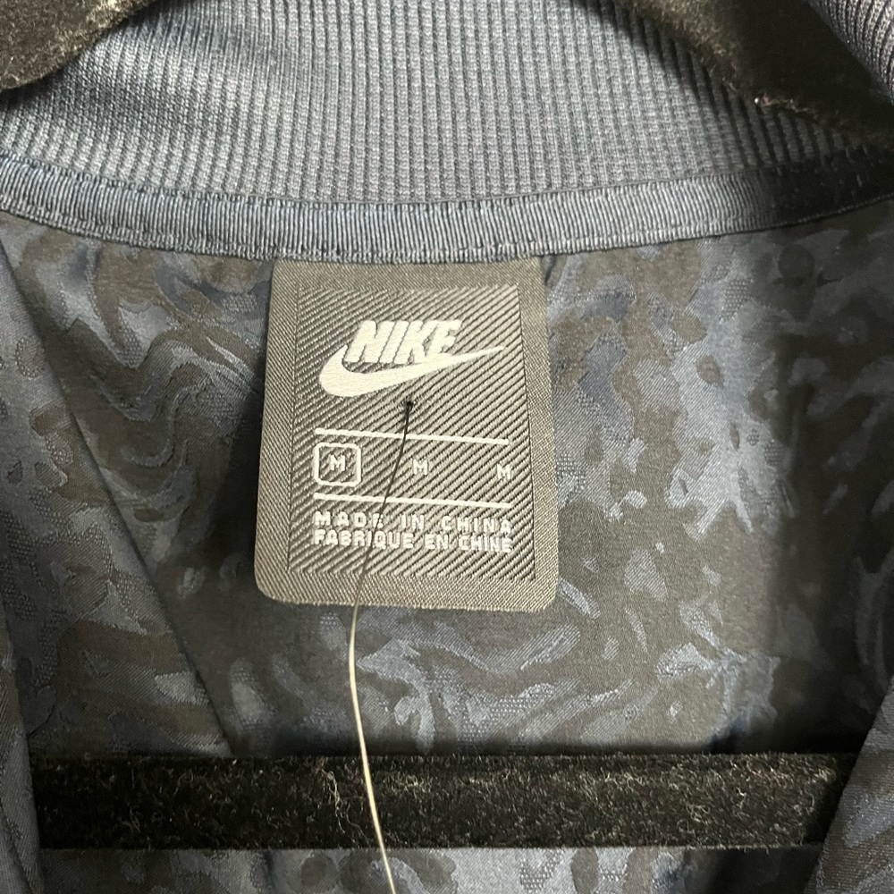 Nike. NWT. NSW track jacket. Blue. - Picture 3 of 8